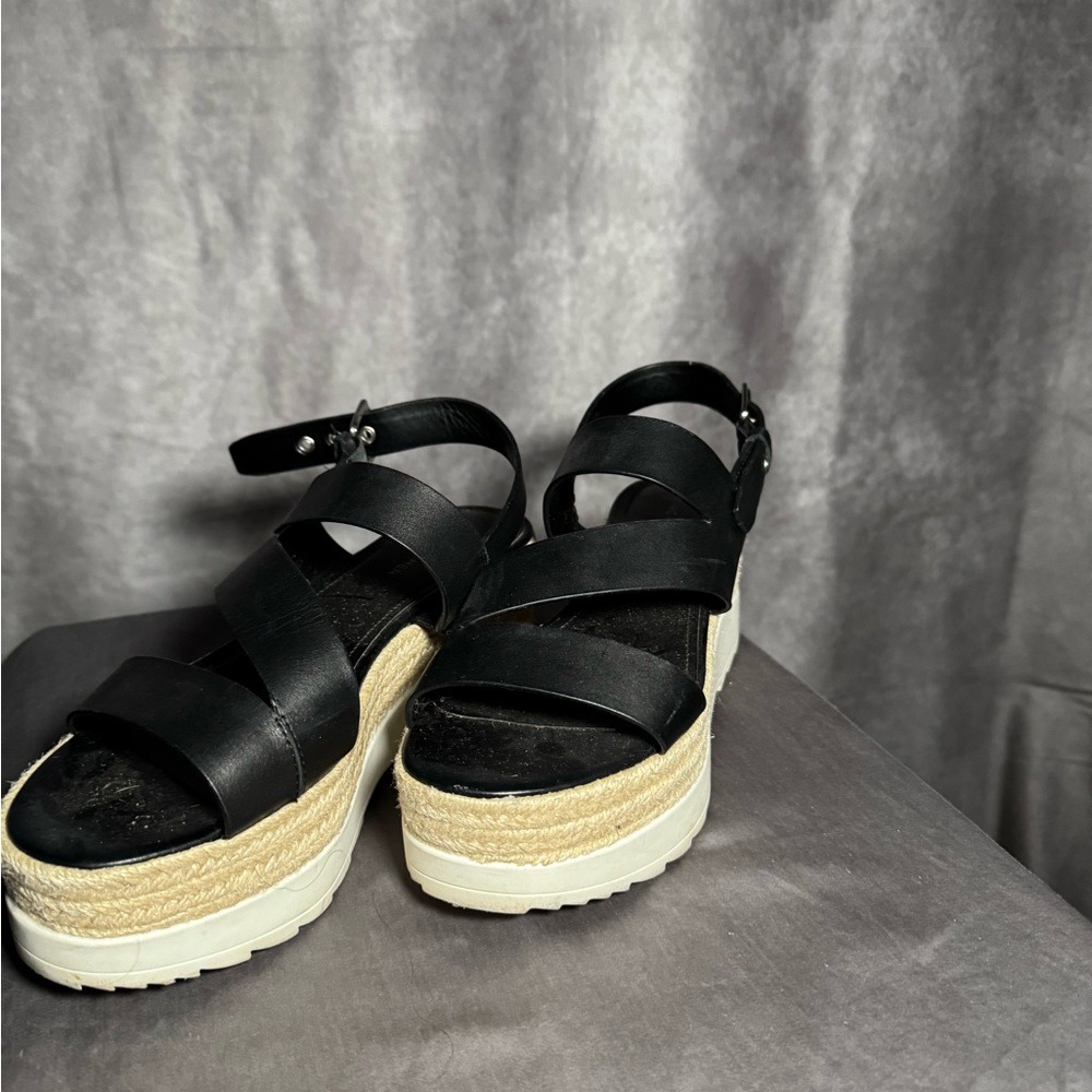 Marc Fisher Black and Cream Platform Sandals